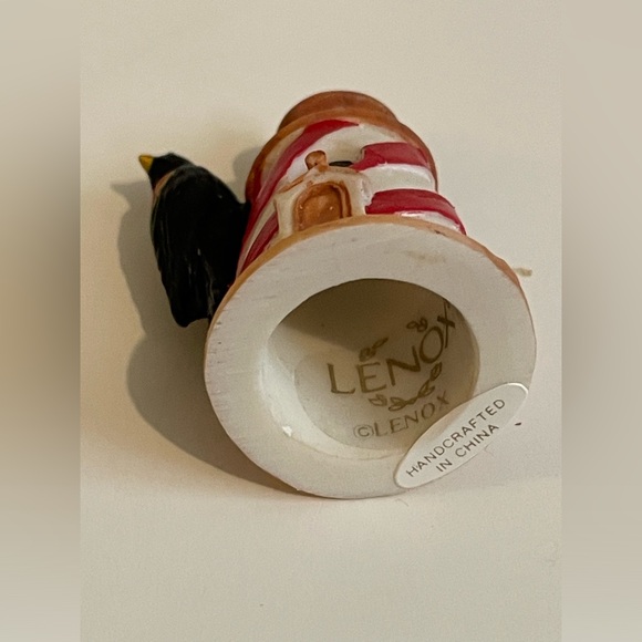 Lenox Hand painted Blackbird on Lighthouse Birdhouse Thimble - Picture 6 of 6